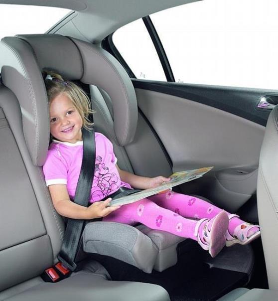 Integrierte Kindersitze für den neuen VW Passat. Foto: Auto-Reporter/Volkswagen